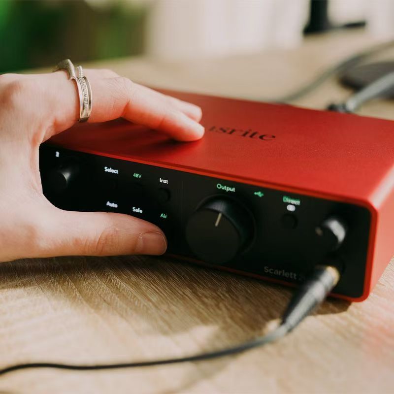 Forster Scarlet for 2i2 Quad G - đánh giá và giá Audio To Music Generator